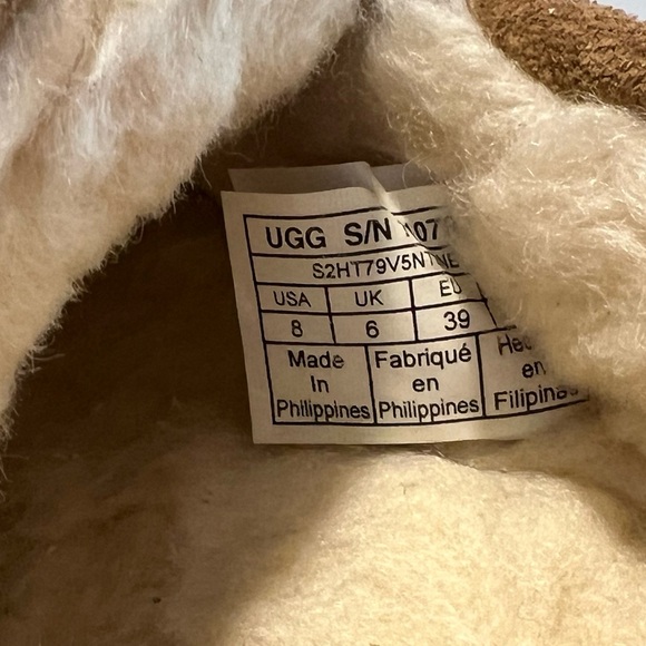 UGG Dakota Moccasins — BROWN — Women’s Size 8 — GENTLY USED - Picture 6 of 12